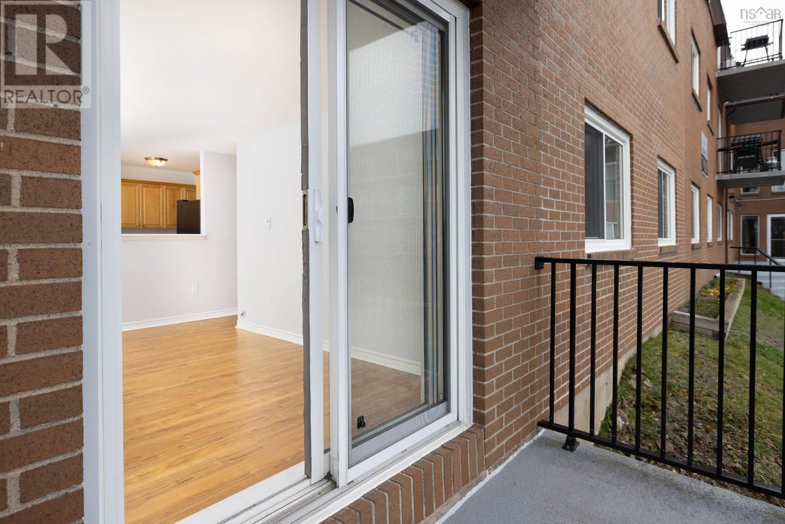 Property 22 of 34 of 111 7 Jamieson Street