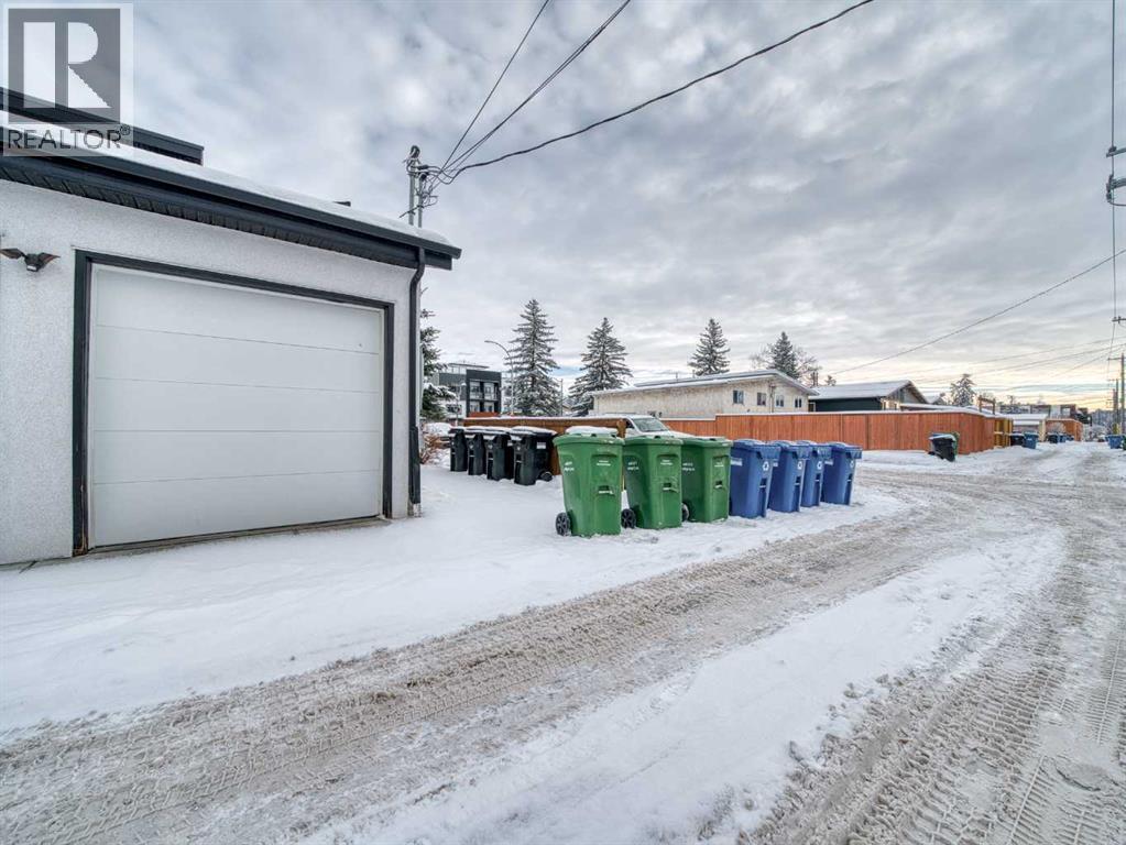 1883 47 Street NW, Calgary, Alberta