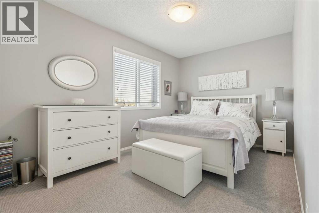 Single Family House for Sale in  Signal Ridge Heights SW Signal Hill Calgary 