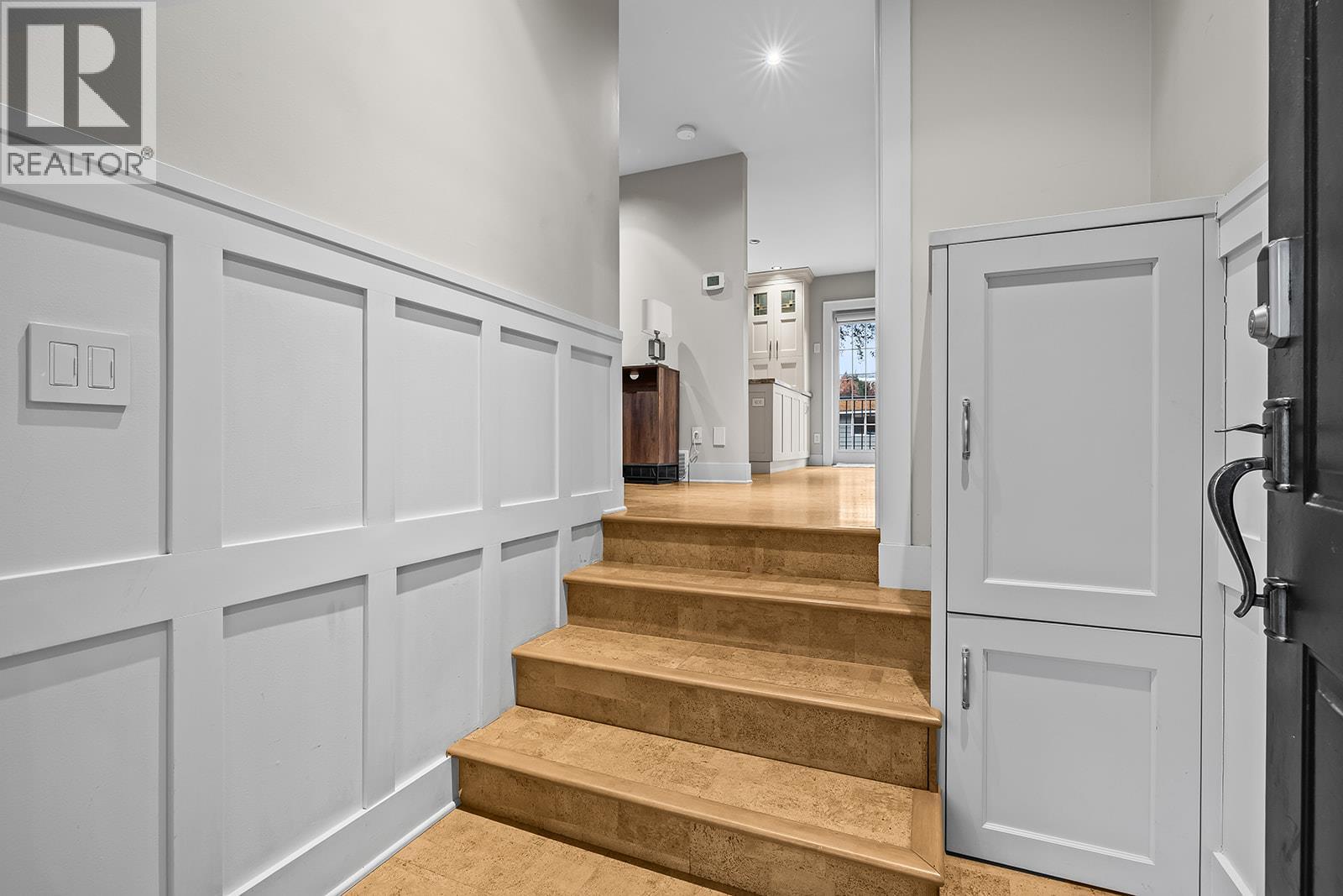  875 Coronado Crescent, Kelowna