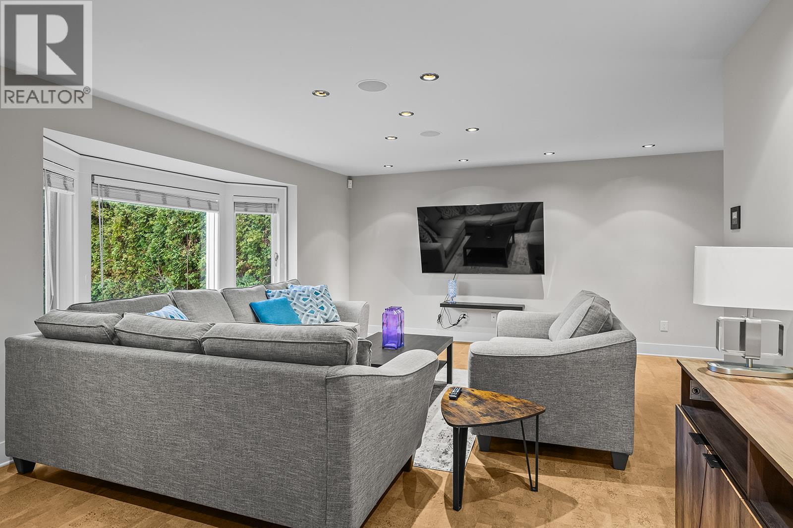  875 Coronado Crescent, Kelowna