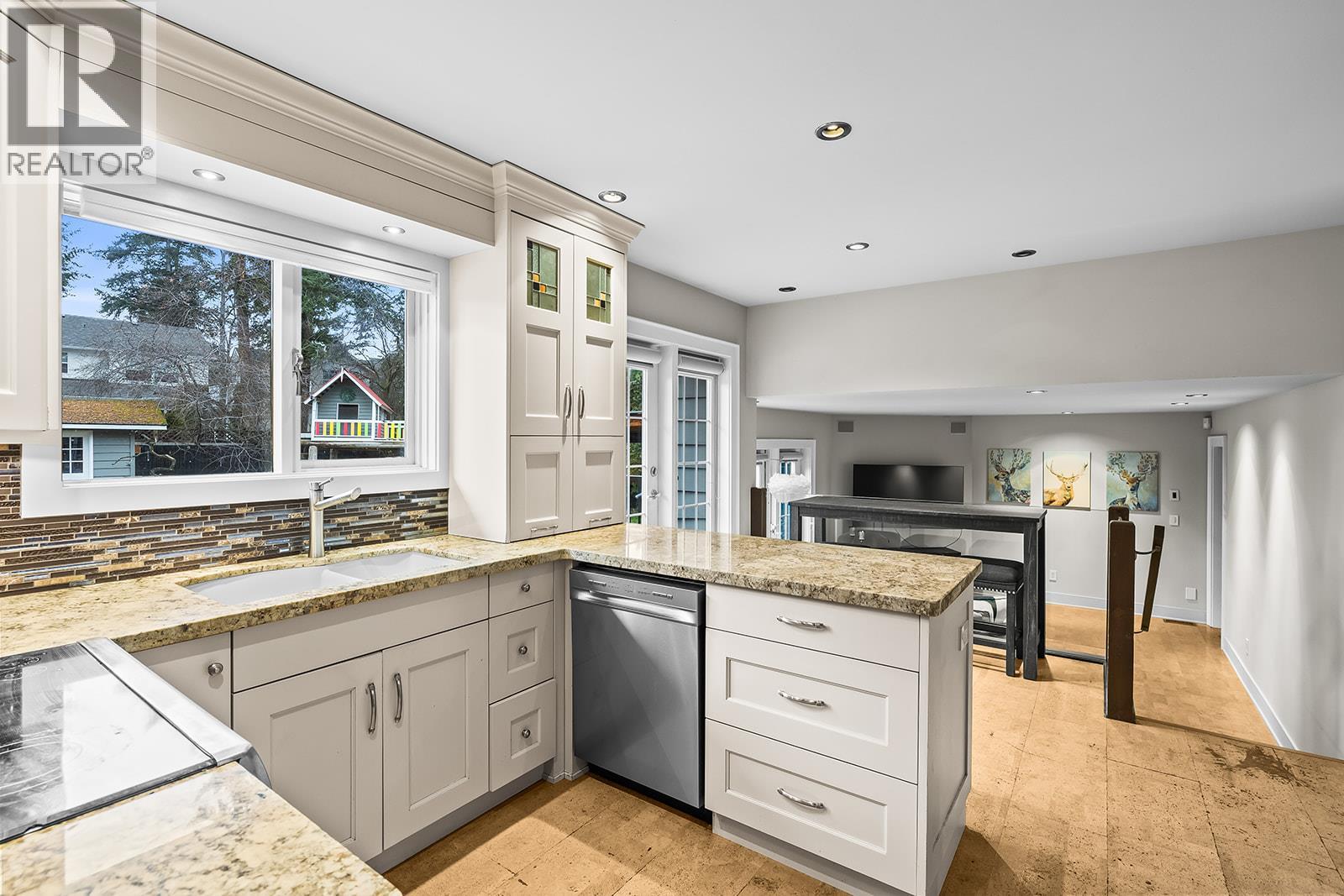  875 Coronado Crescent, Kelowna