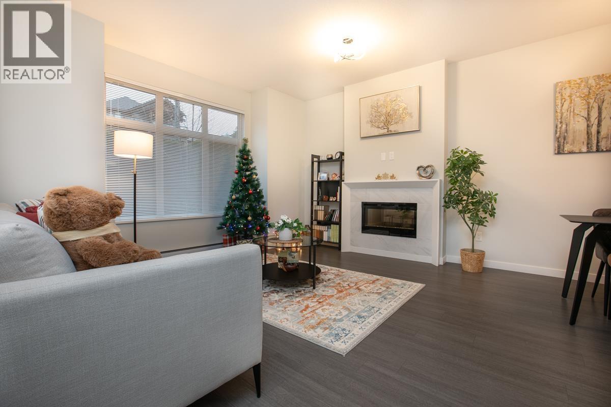 62 3400 DEVONSHIRE AVENUE, Coquitlam