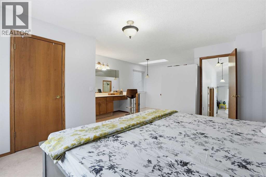 Single Family House Bi-level for Sale in  Arbour Lake Way NW Arbour Lake Calgary 