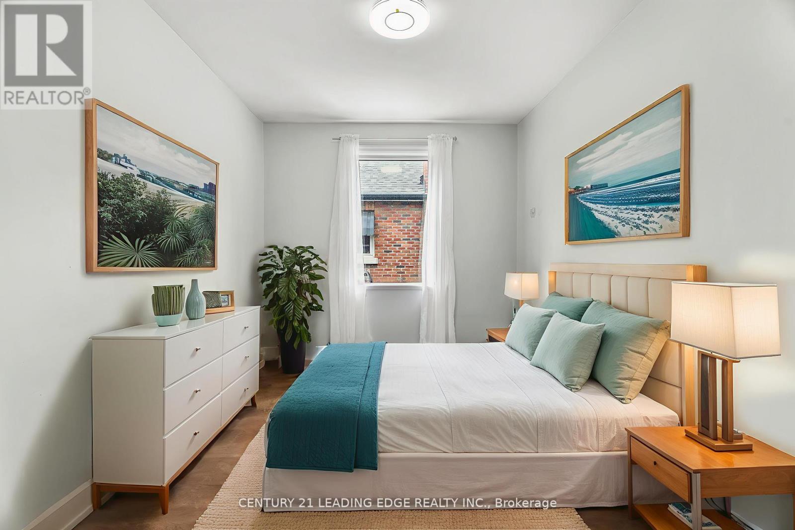 96 OAKES AVENUE - 19
