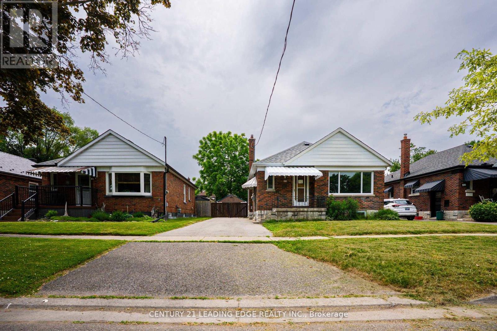 96 OAKES AVENUE - 2