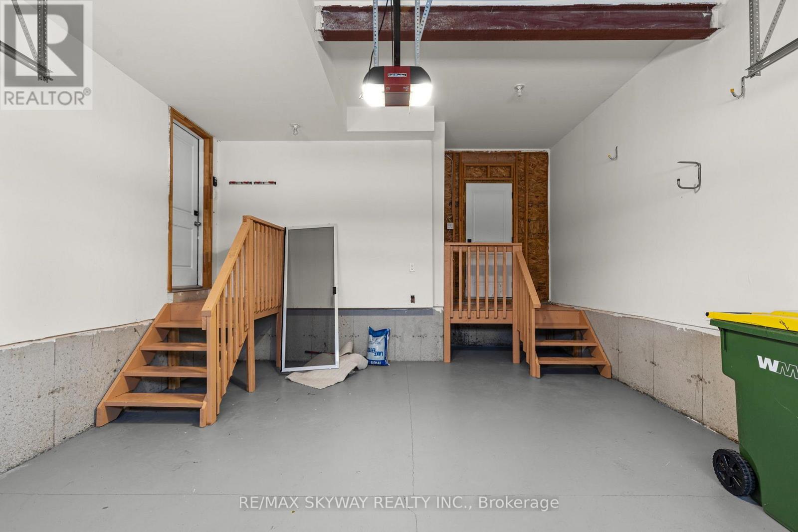 143 STONEBROOK WAY NE - 35