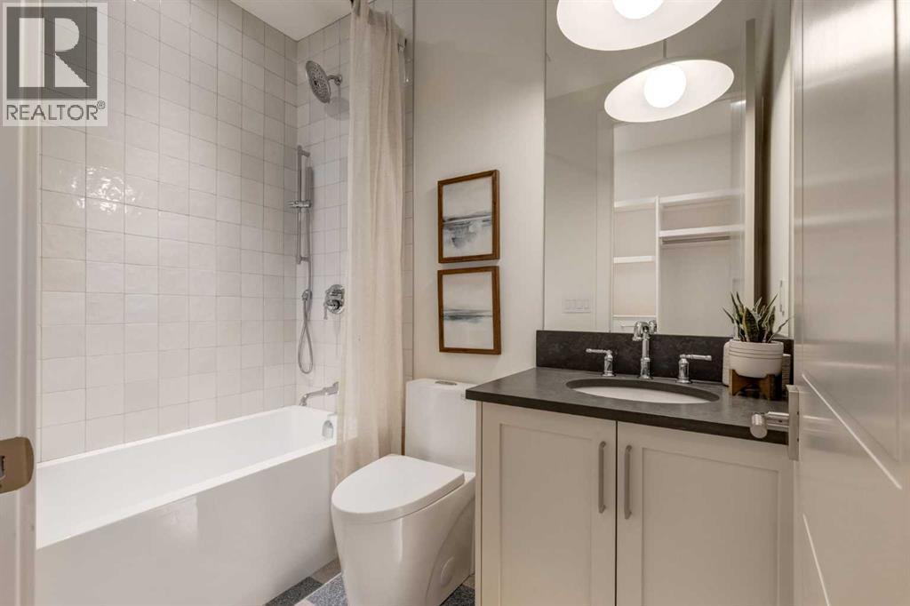 Single Family House for Sale in   Avenue SW Elbow Park Calgary 