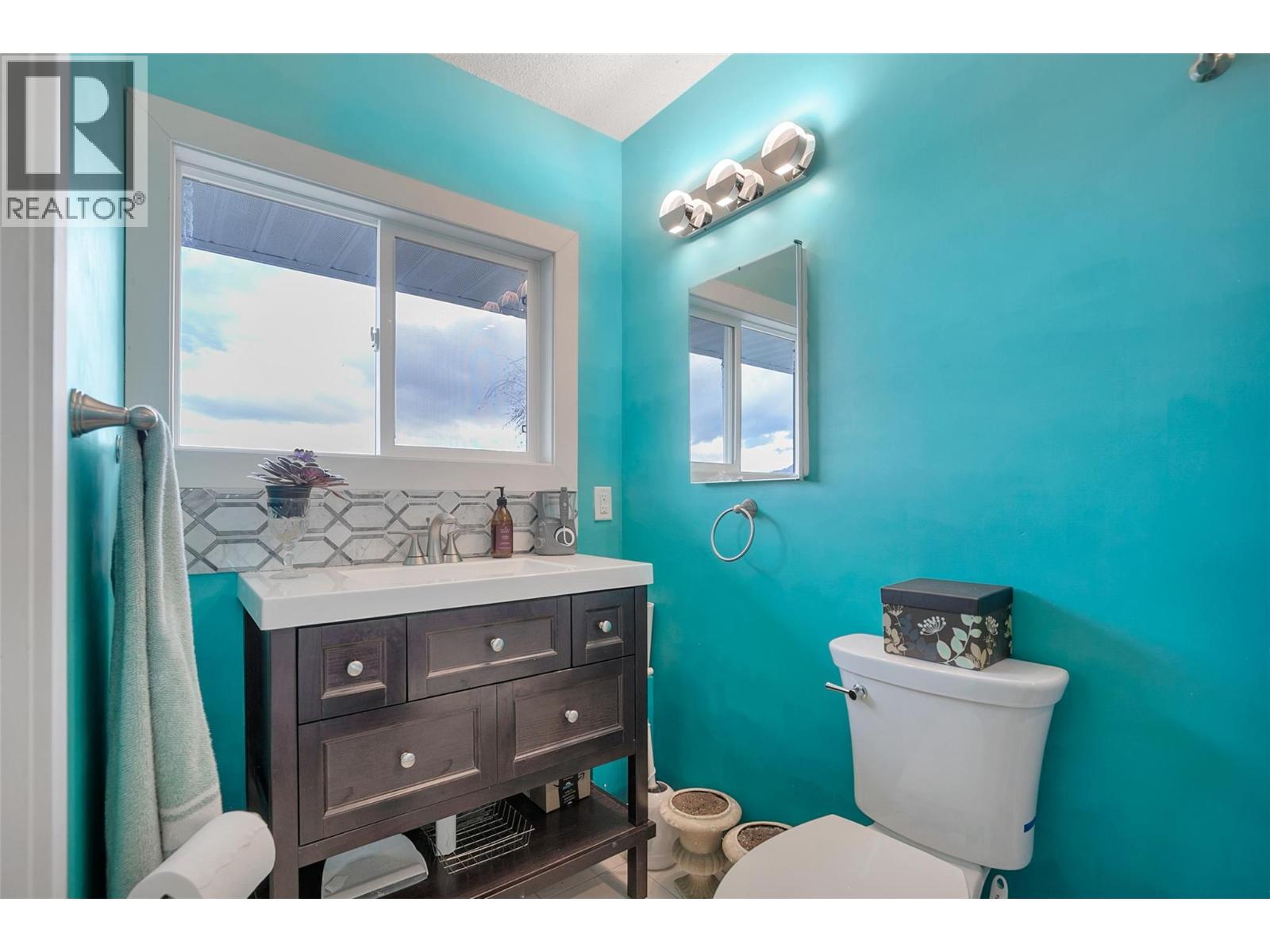  3311 Glencoe Road, West Kelowna