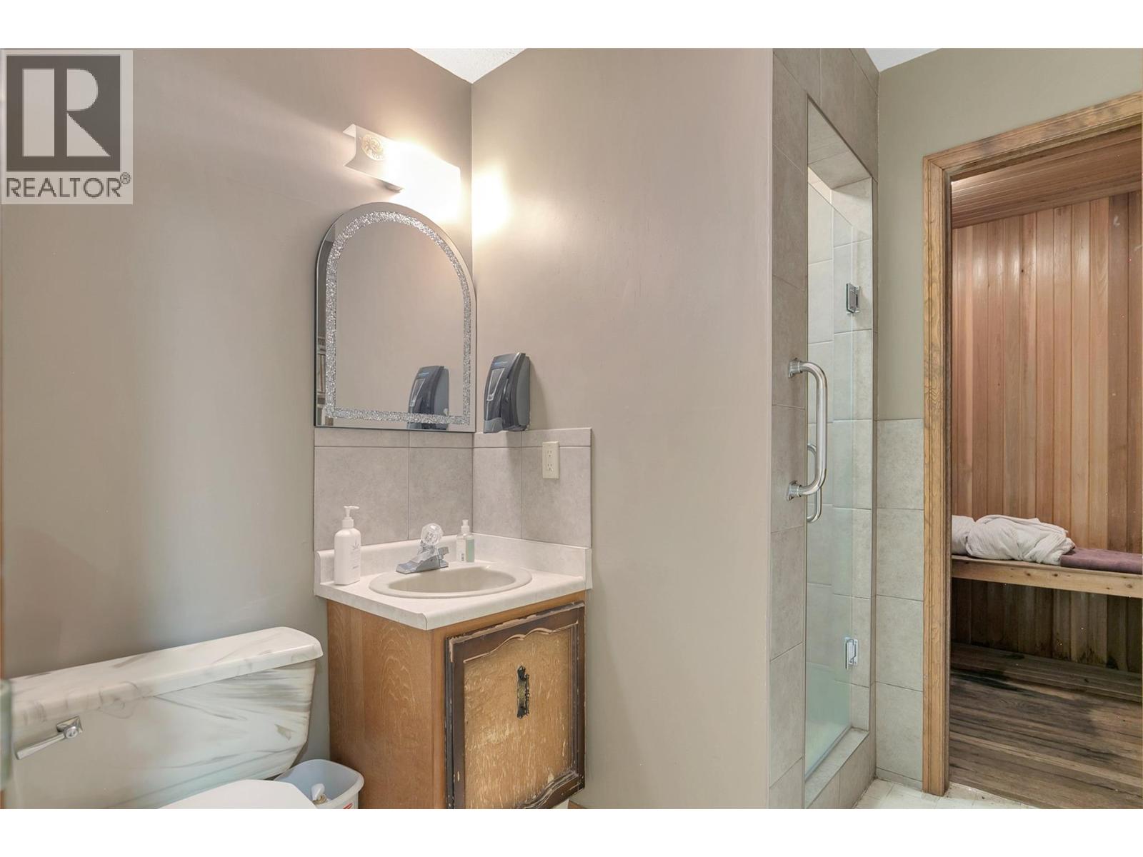  3311 Glencoe Road, West Kelowna