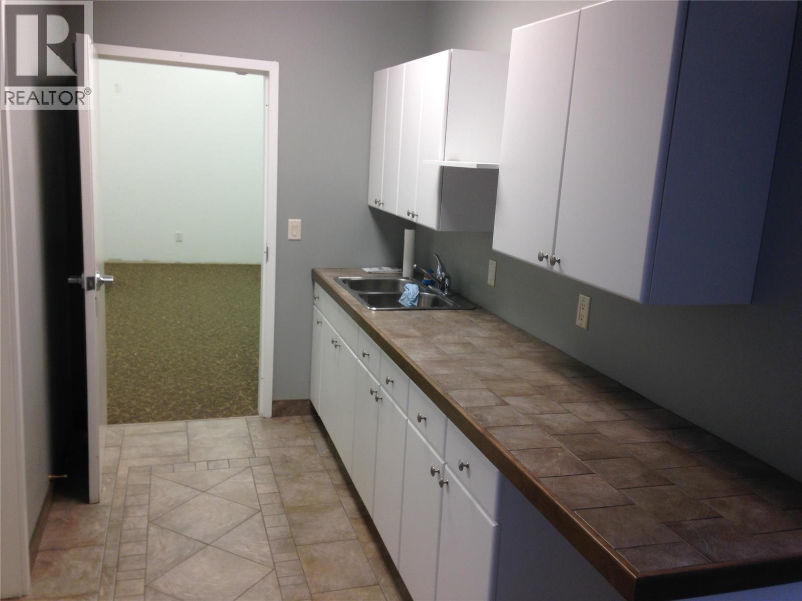 2 & 3 3302 Appaloosa Road, Kelowna