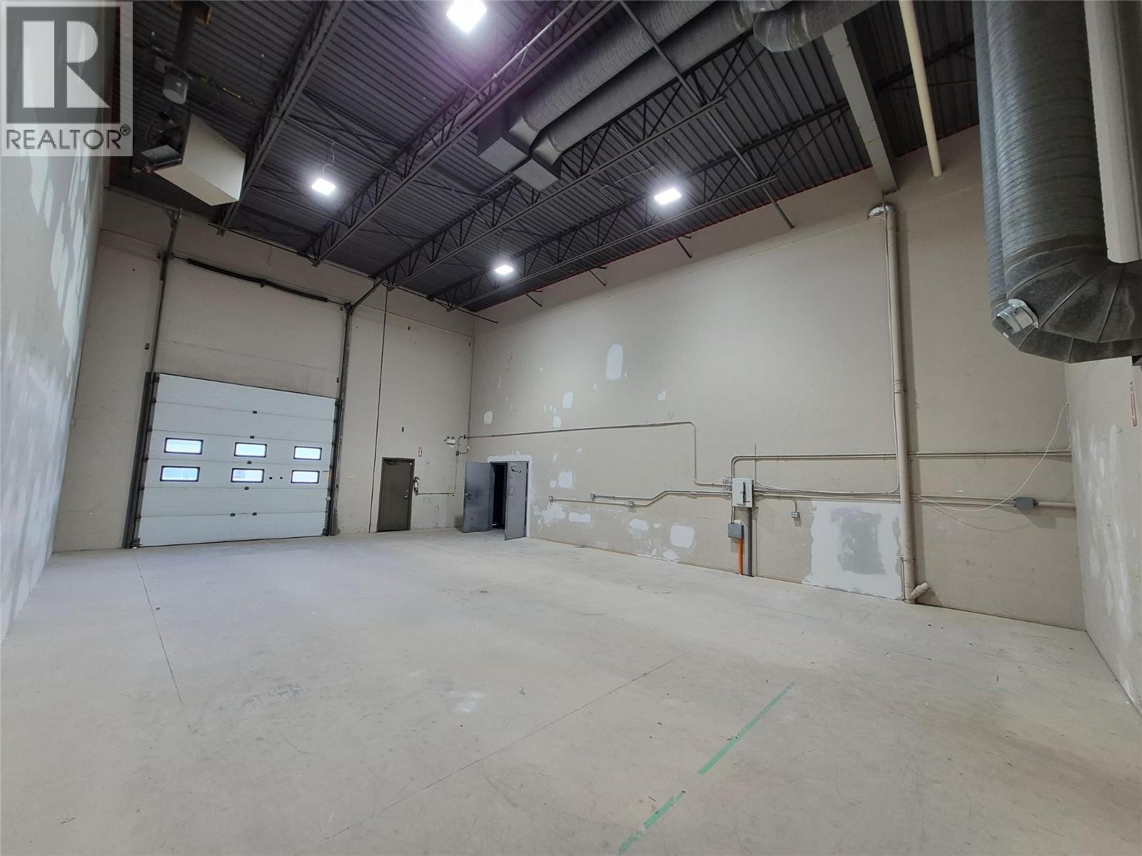 2 & 3 3302 Appaloosa Road, Kelowna