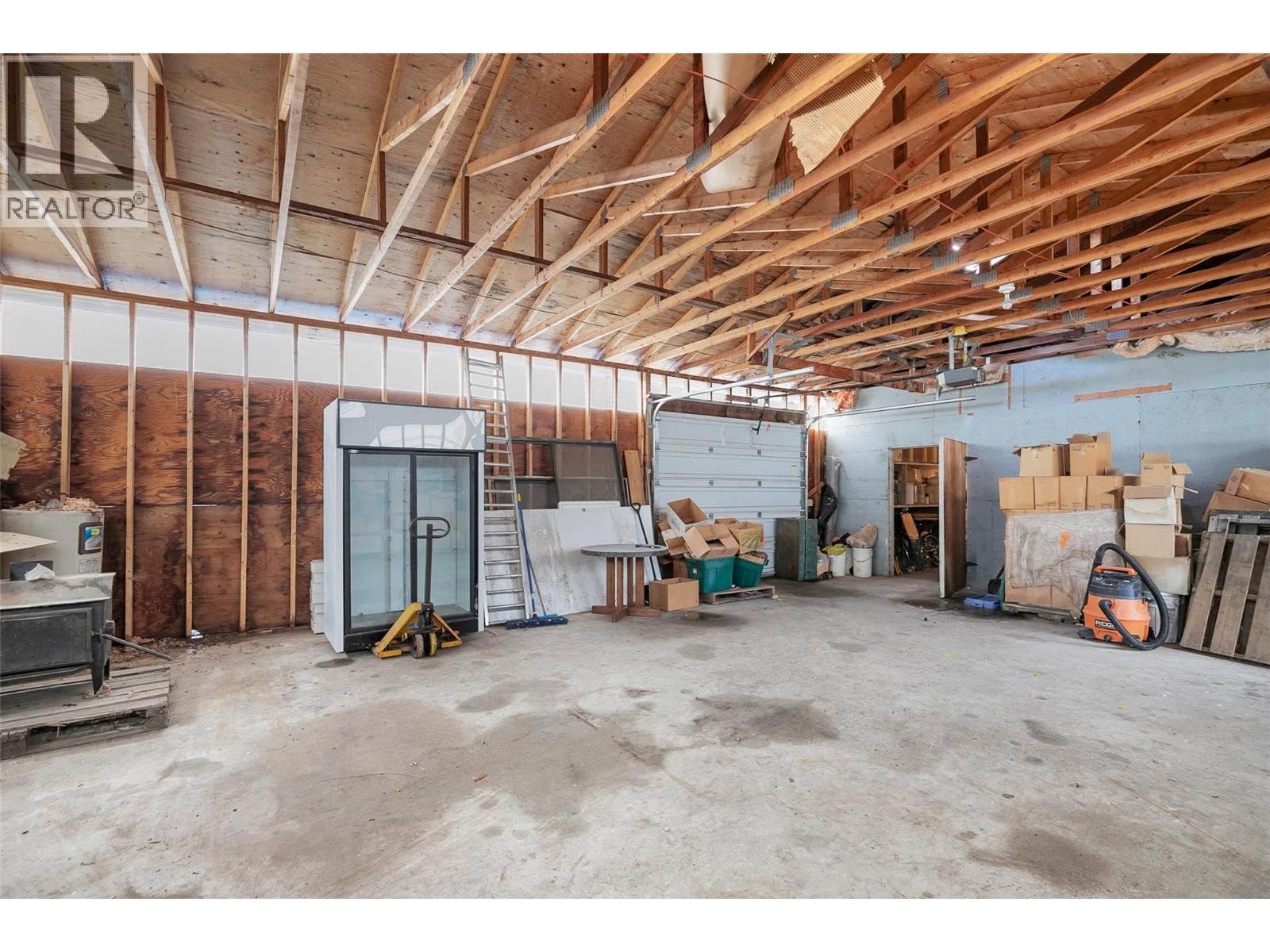  3311 Glencoe Road, West Kelowna