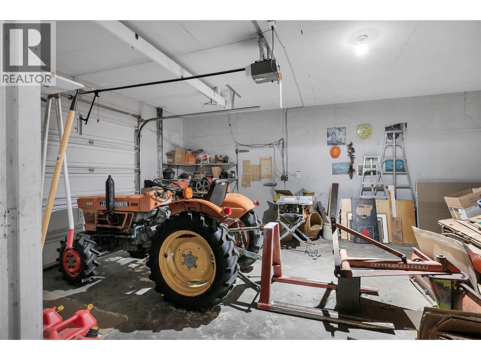  3311 Glencoe Road, West Kelowna