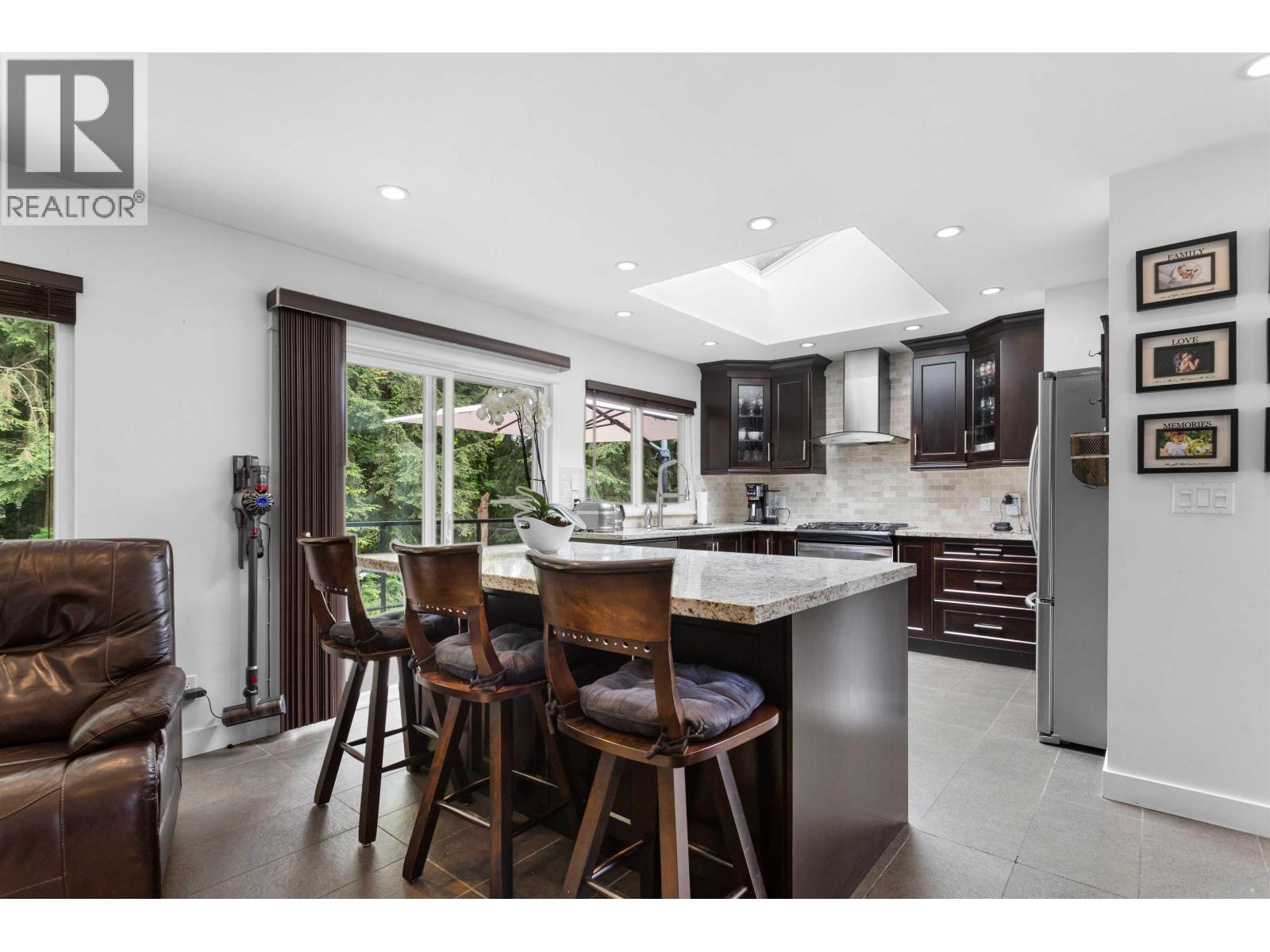 2606 HAWSER AVENUE, Coquitlam