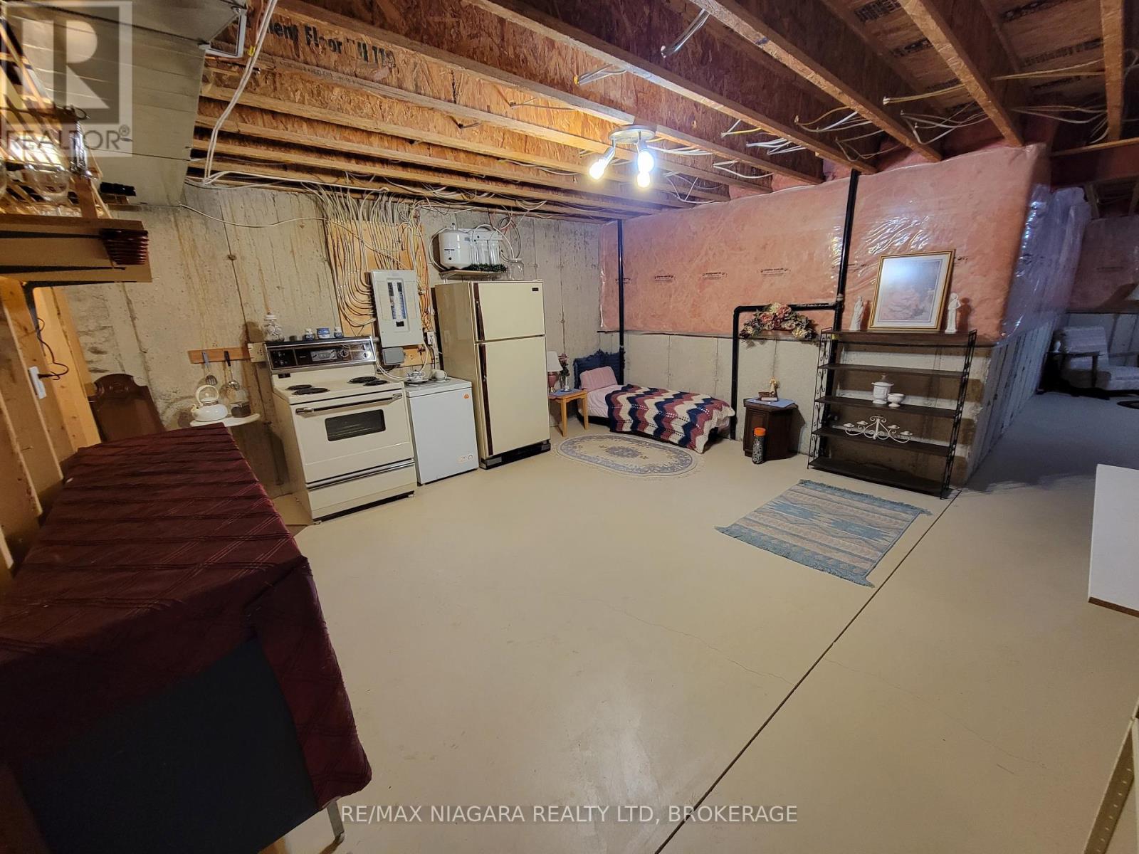 #35 605 WELLAND AVENUE - 25