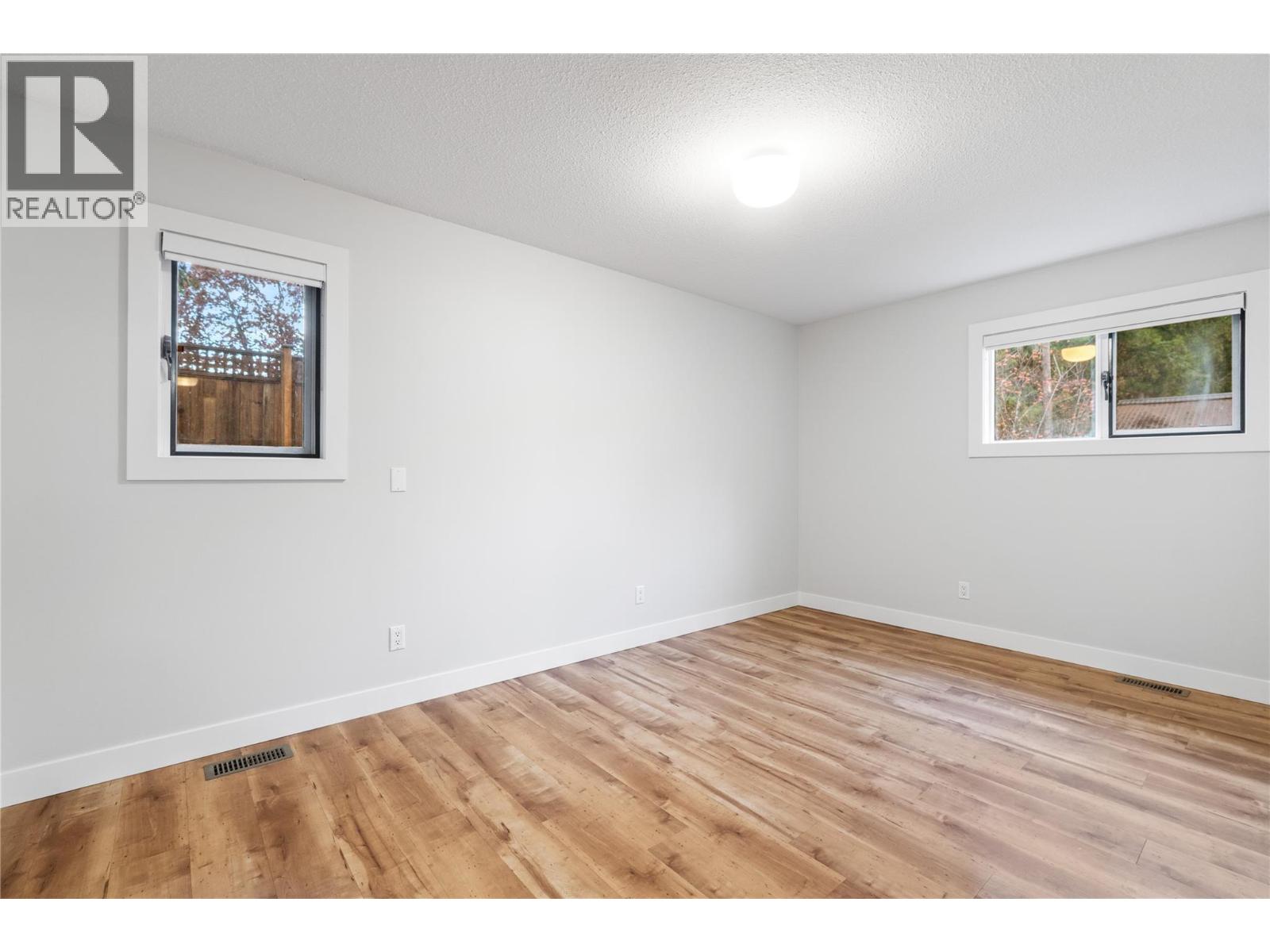  401 97A Highway, Sicamous