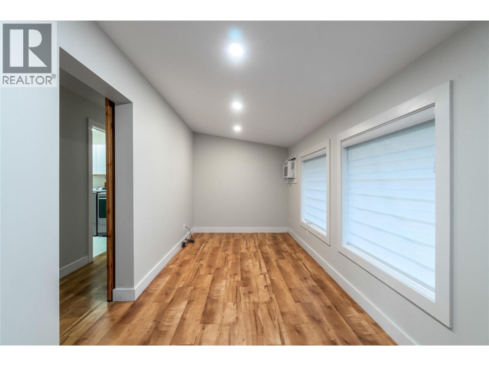  401 97A Highway, Sicamous