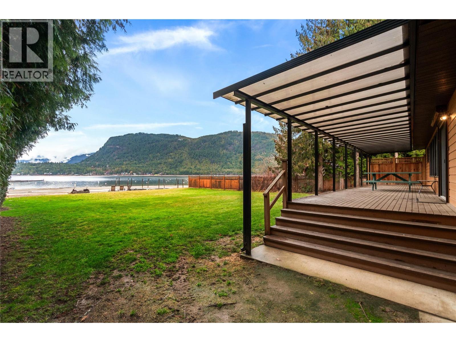  401 97A Highway, Sicamous