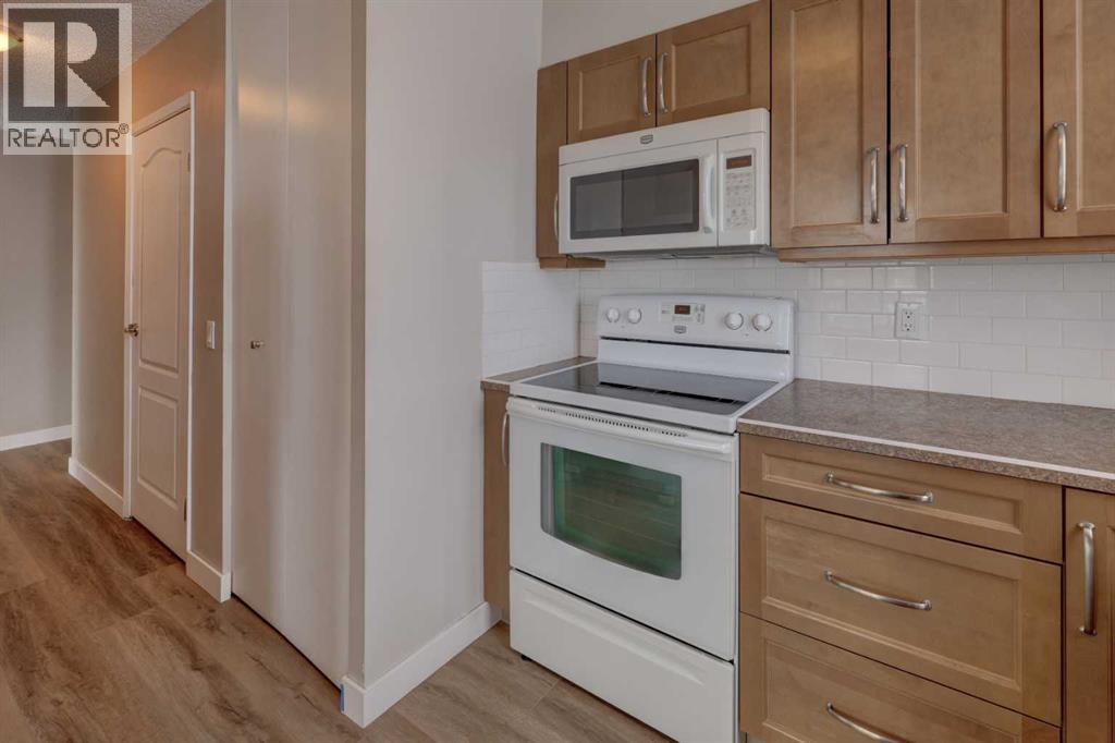 Single Family House for Sale in   Point Drive NW Point McKay Calgary 