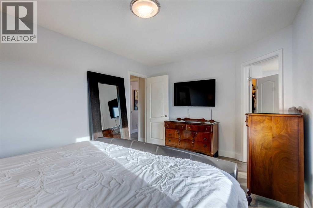 Single Family House for Sale in  Chapalina Park Crescent SE Chaparral Calgary 