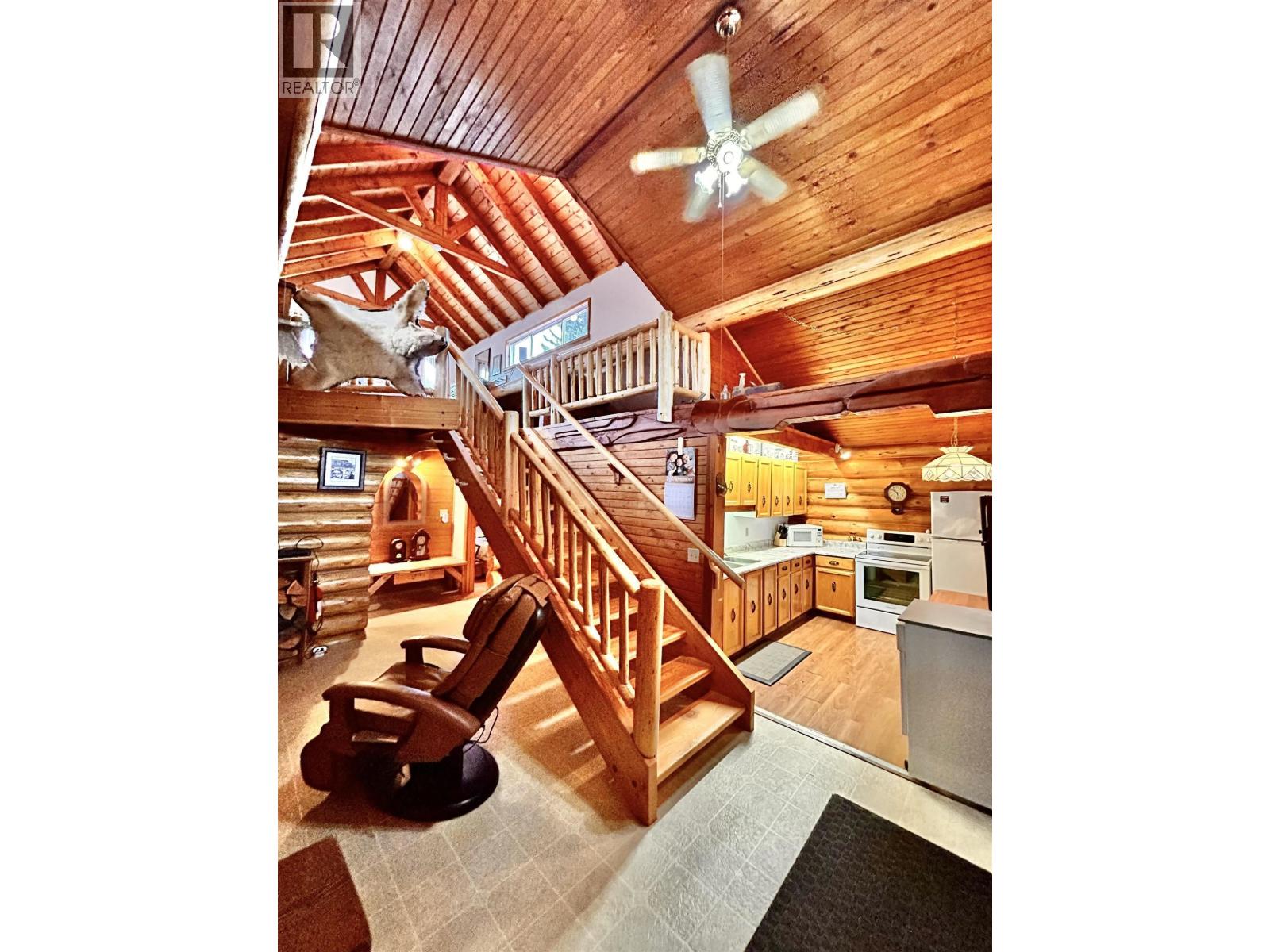 1940 CRANBERRY PLACE, Valemount