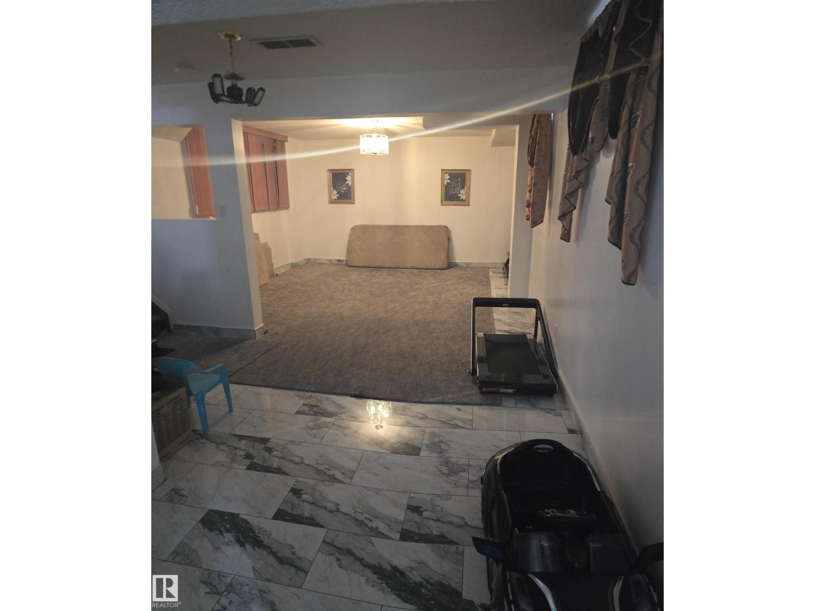 16815 91 ST NW, Edmonton