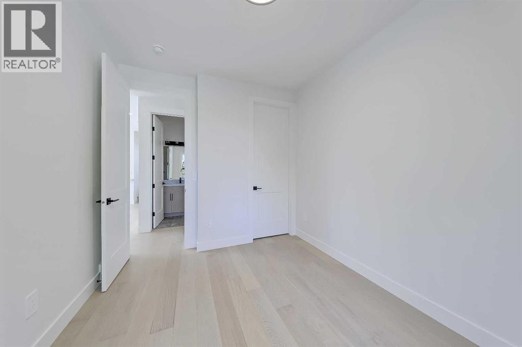 Single Family House for Sale in   Street NW Parkdale Calgary 