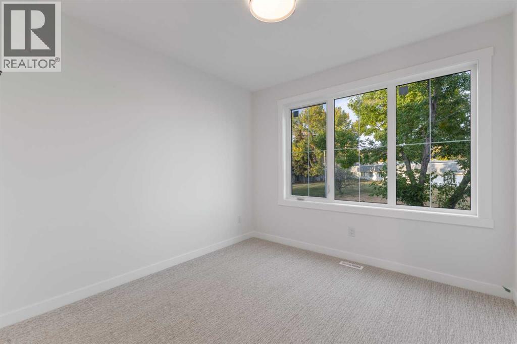 Single Family House for Sale in   Avenue NW Montgomery Calgary 