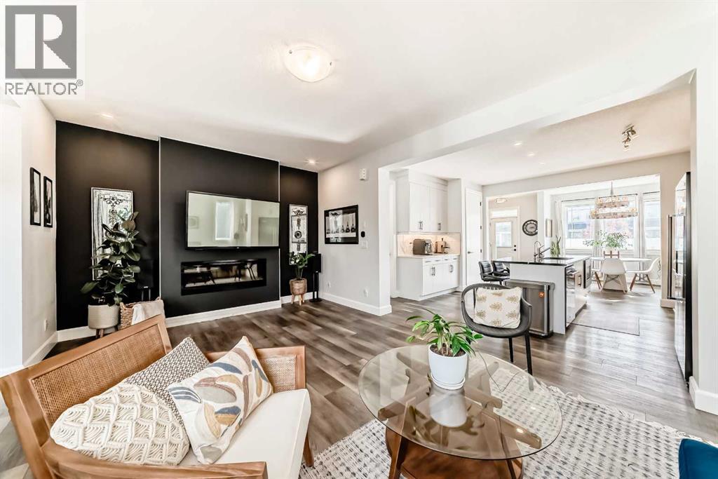 Single Family House for Sale in  Yorkville Avenue SW Yorkville Calgary 