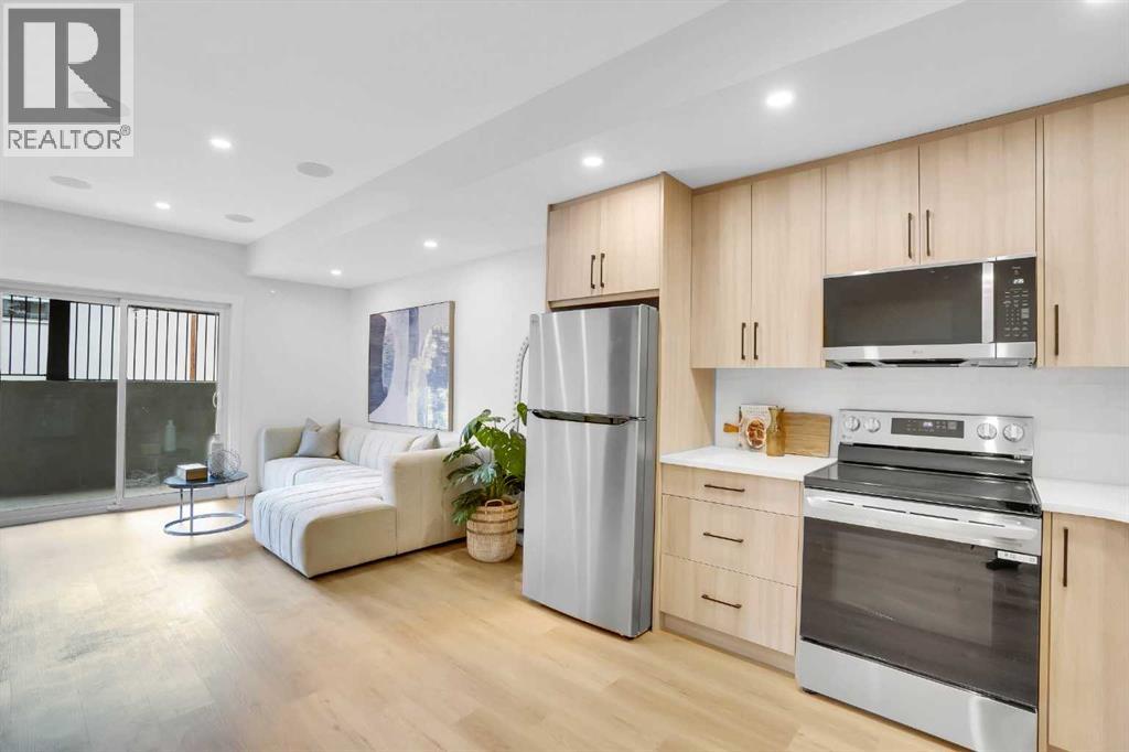 Single Family House for Sale in   Avenue NW Montgomery Calgary 