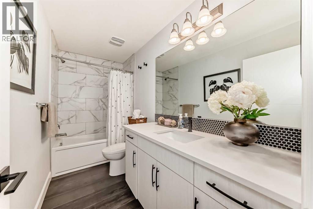 Single Family House for Sale in  Yorkville Avenue SW Yorkville Calgary 