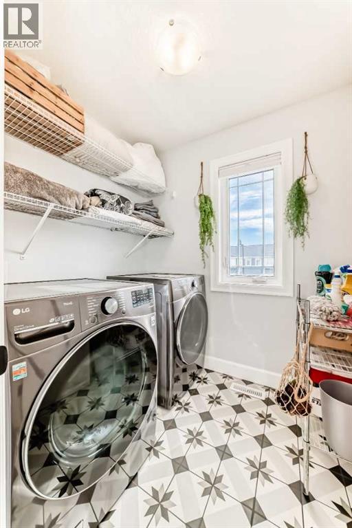 Single Family House for Sale in  Yorkville Avenue SW Yorkville Calgary 