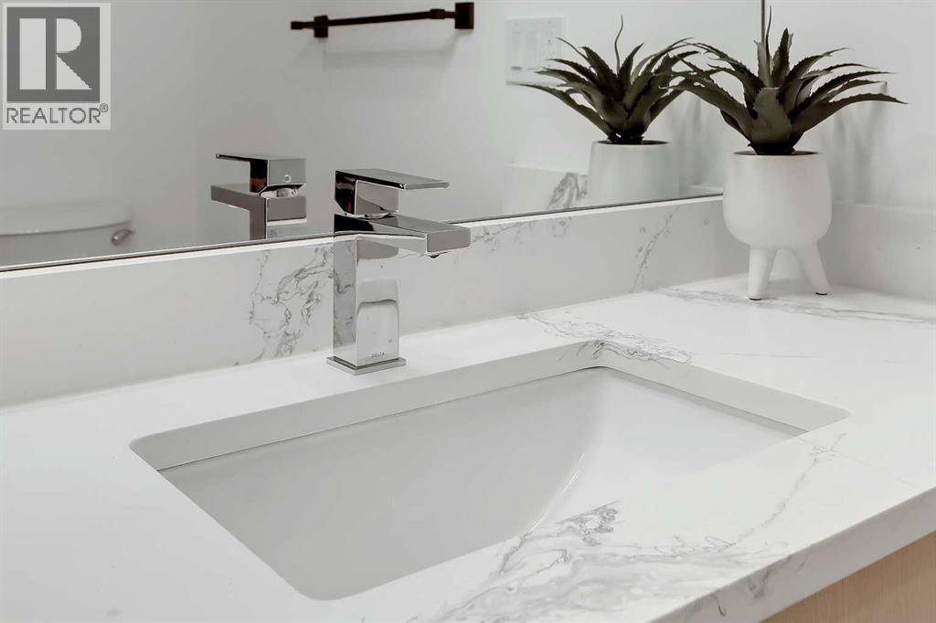 Single Family House for Sale in    Avenue SW South Calgary Calgary 