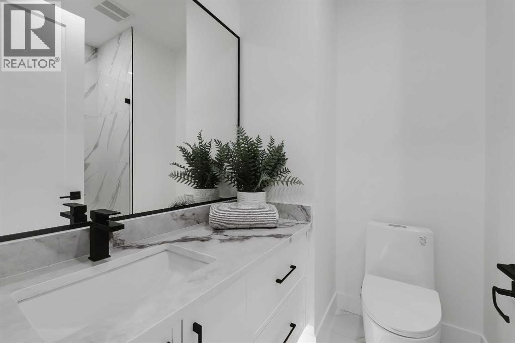 2720 5 Avenue NW, Calgary, Alberta