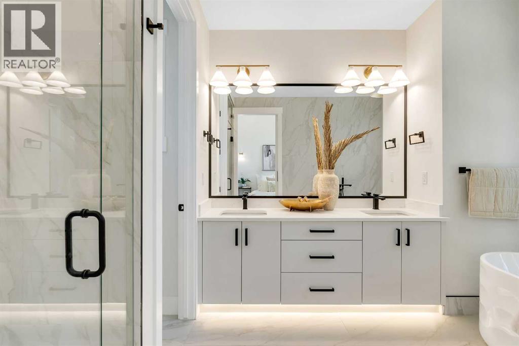 Single Family House for Sale in A Regent Crescent NE Renfrew Calgary 