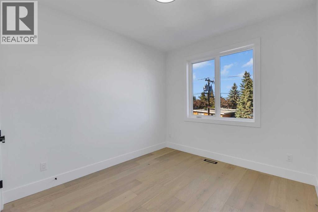 Single Family House for Sale in   Avenue SW Rosscarrock Calgary 