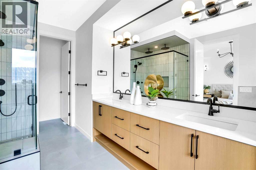 Single Family House for Sale in   Avenue NW Montgomery Calgary 