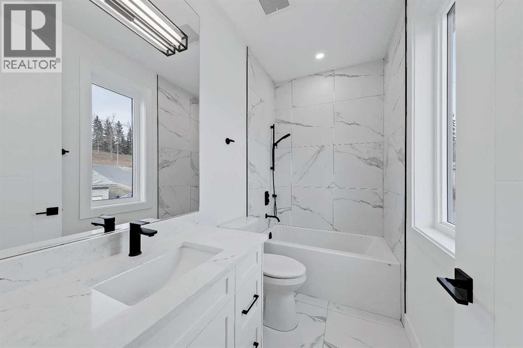 Single Family House for Sale in   Avenue NW Montgomery Calgary 