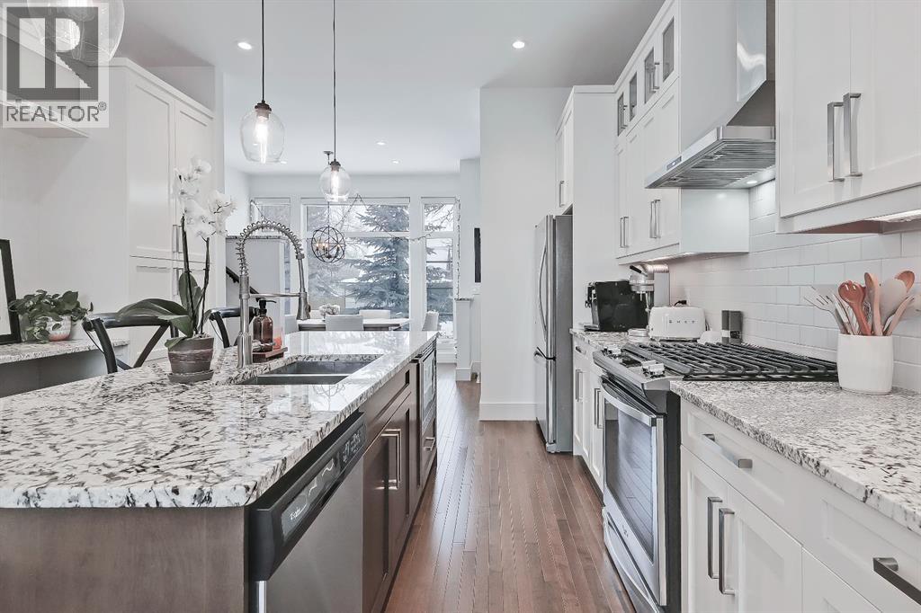 Single Family House for Sale in  Regal Crescent NE Renfrew Calgary 