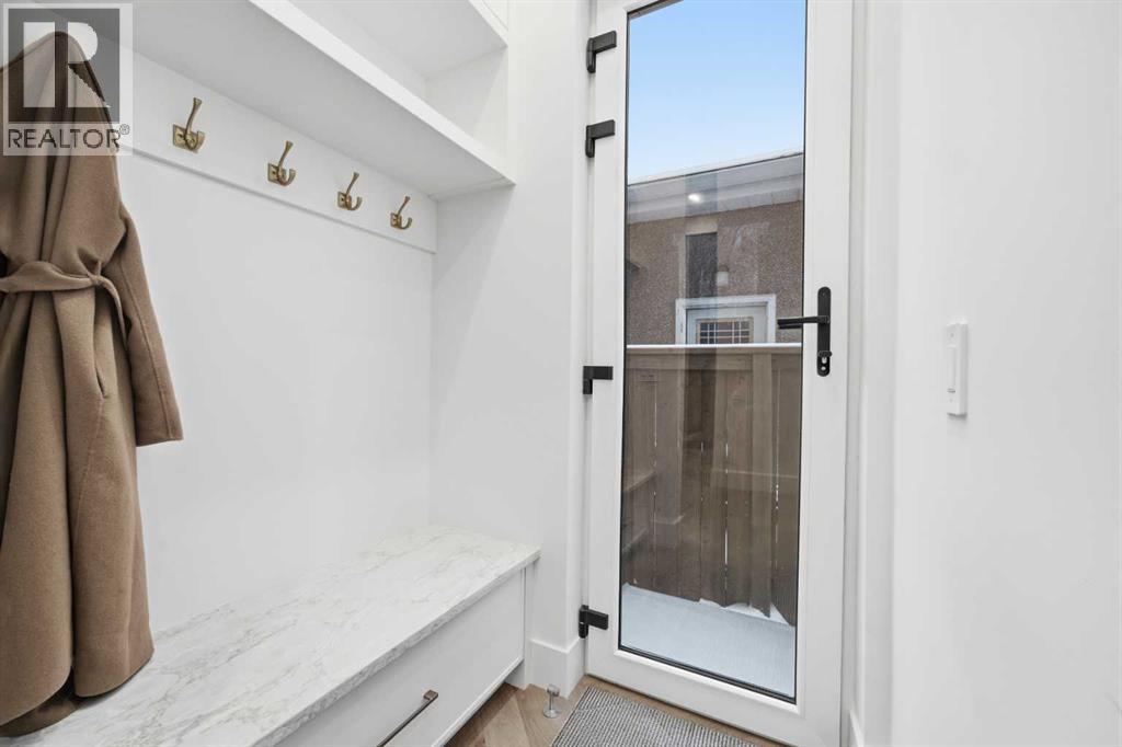 Single Family House for Sale in   Avenue SW North Glenmore Park Calgary 