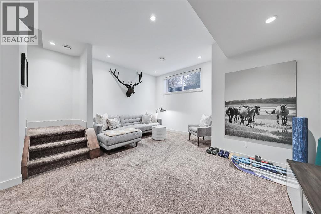 Single Family House for Sale in  Regal Crescent NE Renfrew Calgary 