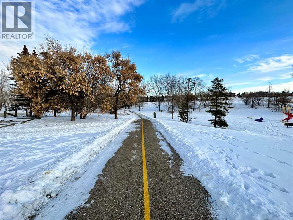 Single Family House for Sale in  Regal Crescent NE Renfrew Calgary 