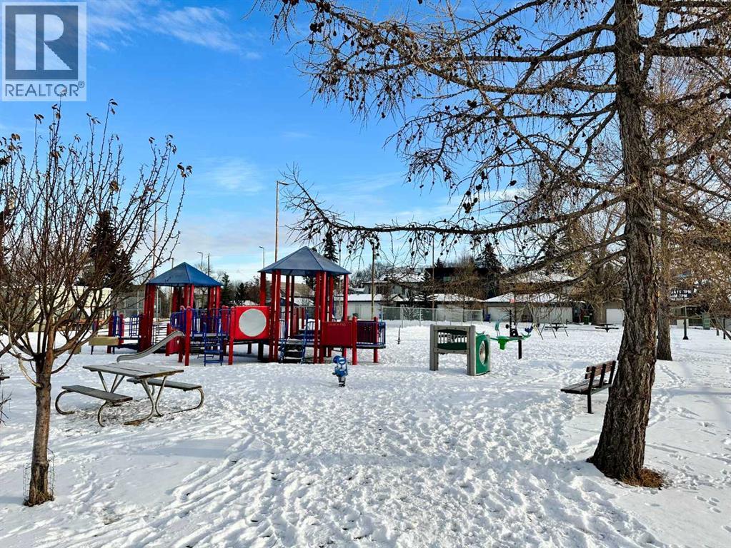 Single Family House for Sale in  Regal Crescent NE Renfrew Calgary 