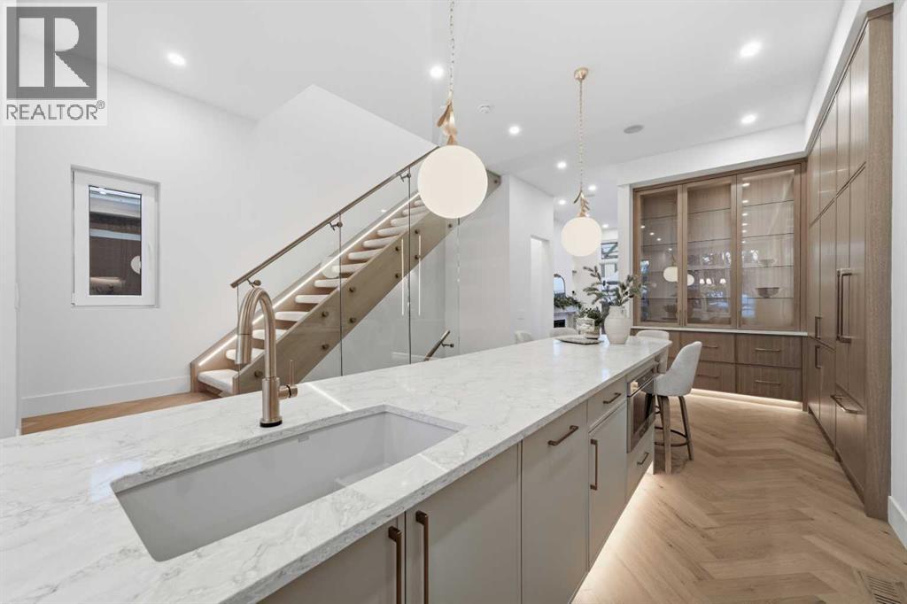 Single Family House for Sale in   Avenue SW North Glenmore Park Calgary 