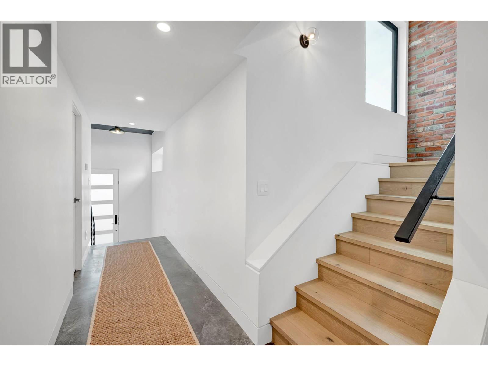 887 FERNIE ROAD - 43