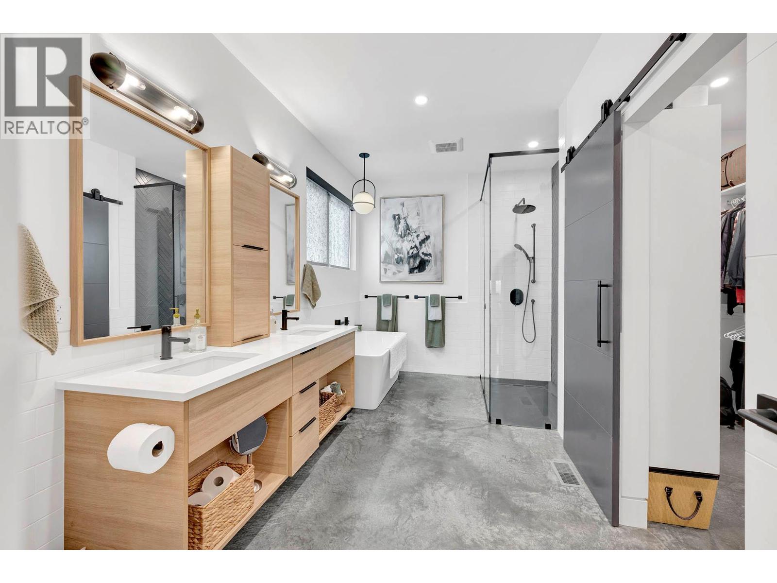 887 FERNIE ROAD - 12