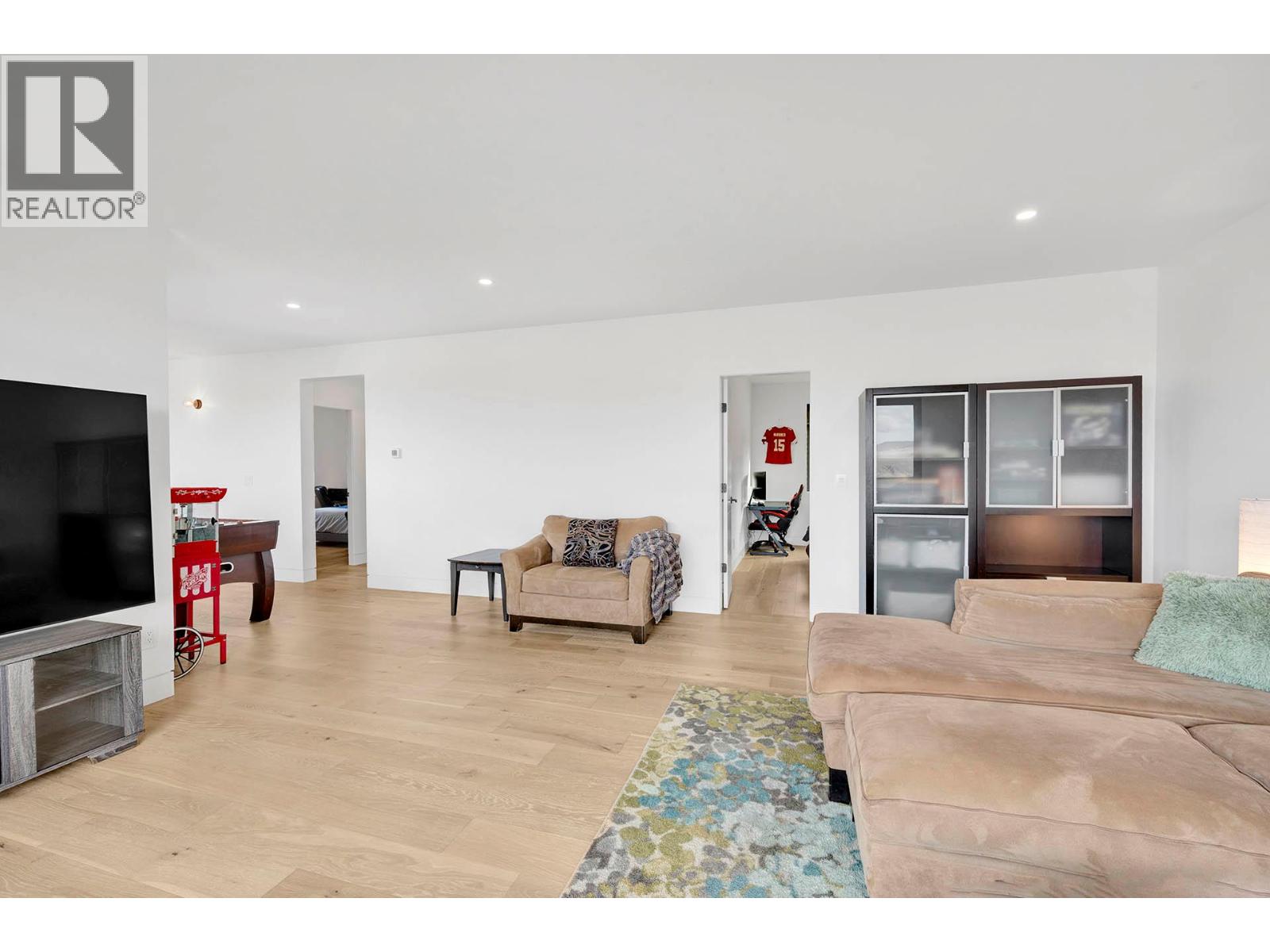 887 FERNIE ROAD - 70