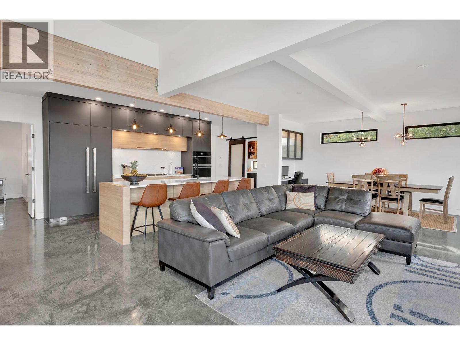 887 FERNIE ROAD - 66