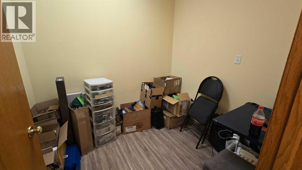 Business for Sale in    Avenue NE Tuxedo Park Calgary 